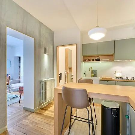 Pause Detente A Appartamento Courbevoie